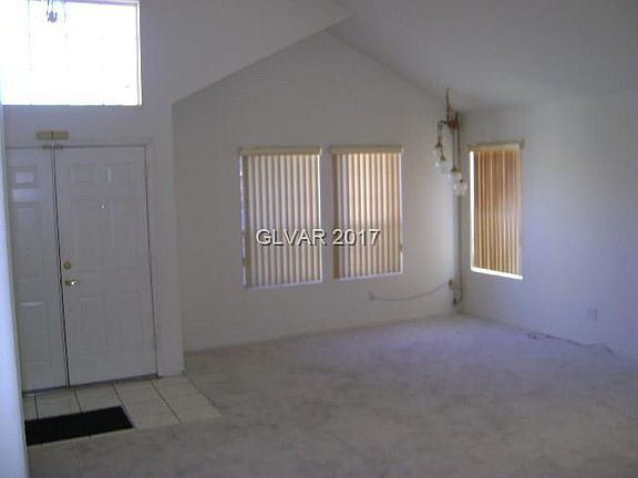 3rd image of 1083 Lacebark Ct