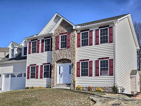 3rd image of 13 Grandview Dr
