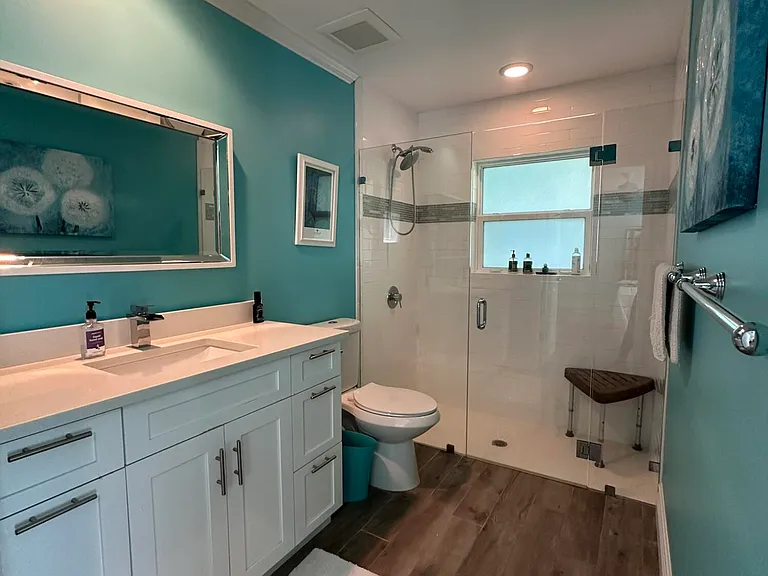 2415 Laurel Ln — Photo 11