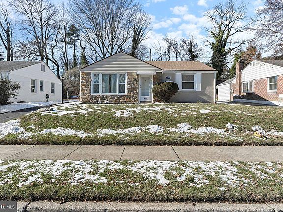 3rd image of 5211 Arrowhead Ln