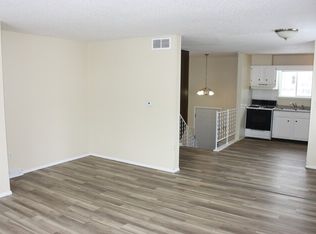 644 W 11th St, Waterloo, IA 50702