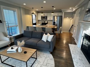 33 Plymouth St #1, Cambridge, MA 02141