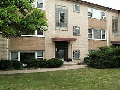 2nd image of 7510 W Lawrence Ave