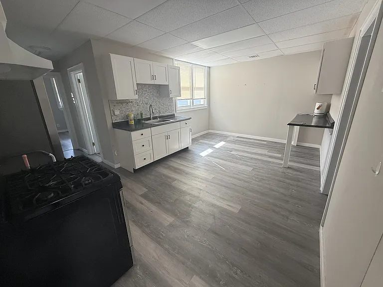 127 Terhune Ave #2 — Photo 9