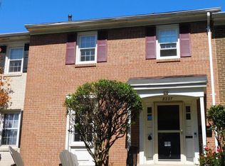 8227 McClelland Pl, Alexandria, VA 22309