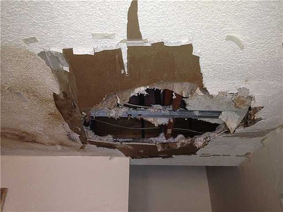 3rd image of 7335 Pepper Pike Dr #7335