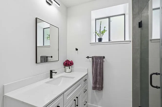 4206 Huntington St — Photo 14