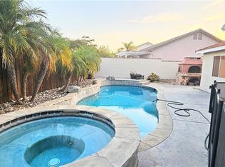 23501 Mountain Breeze Dr, Murrieta, CA 92562