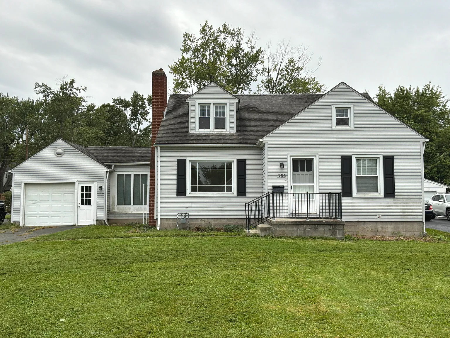 4 bed, 1434 sqft, $1,400 — Photo 1