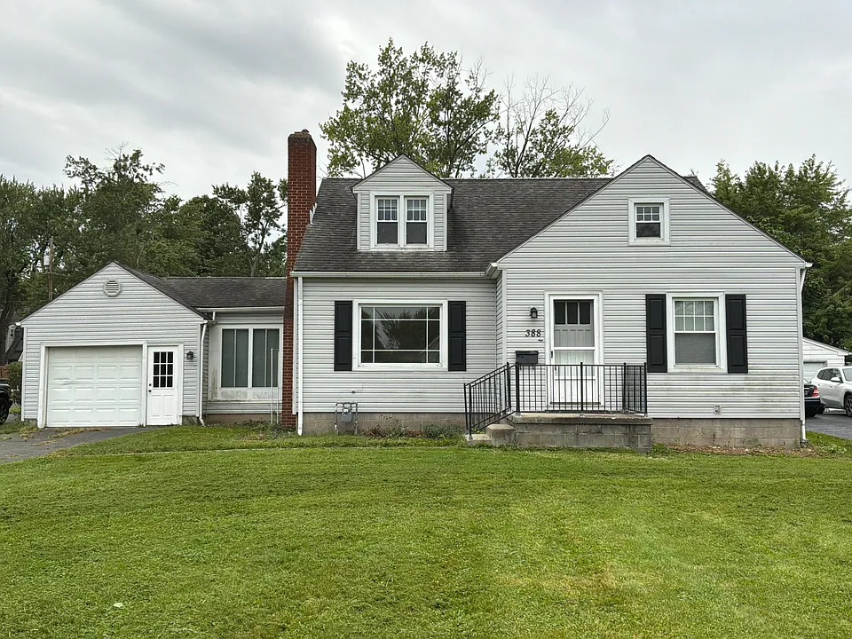 388 Trumbull Ave SE