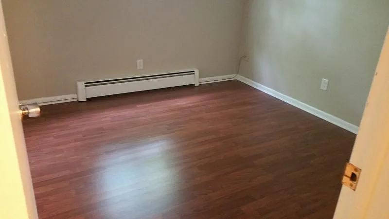 112 W Klubertanz Dr, APT #1 — Photo 3