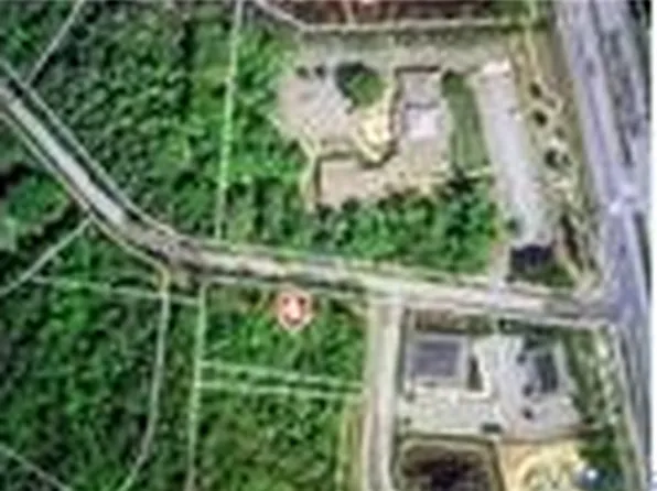 6641-6625 Greenyard Rd, Chester, VA 23831