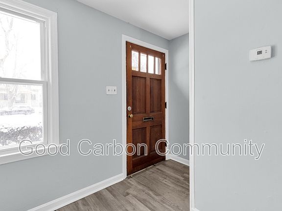 4th image of 854 Richmond Ave