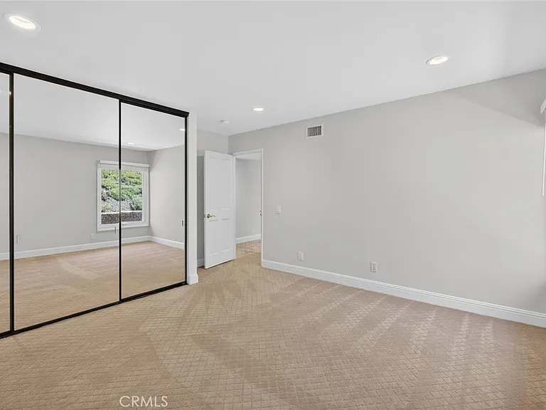 32201 Sea Island Dr — Photo 53