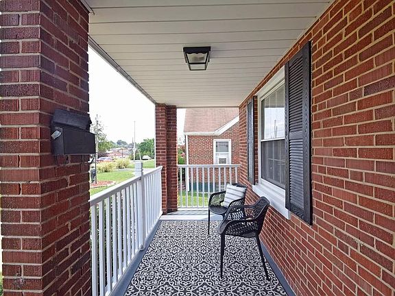 3rd image of 5427 Karen Ave