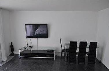 3rd image of 1000 W Av 217 #217