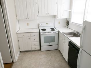 198 Woodrow St #2, West Hartford, CT 06107