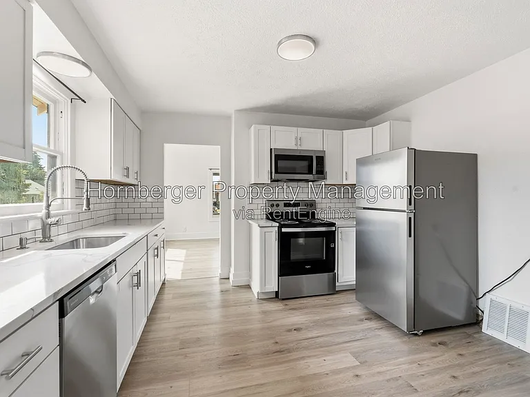 2719 E Columbia Ave — Photo 6