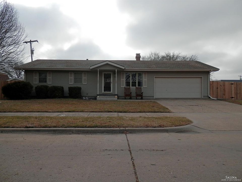 1st image of 1120 Albert Ave