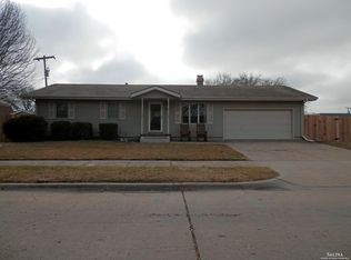 1120 Albert Ave, Salina, KS 67401