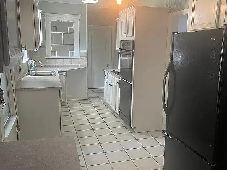 4028 Dexter Ave — Photo 5