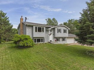 1445 Queens Ave S, Lakeland, MN 55043