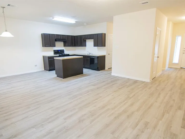 6239 Brenwood Cir — Photo 7