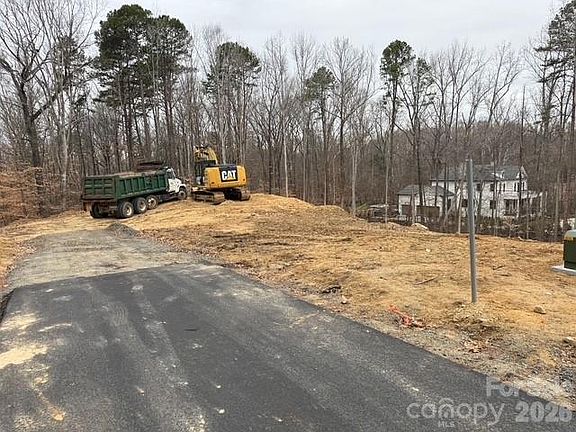 4th image of 13331 Asbury Chapel Rd