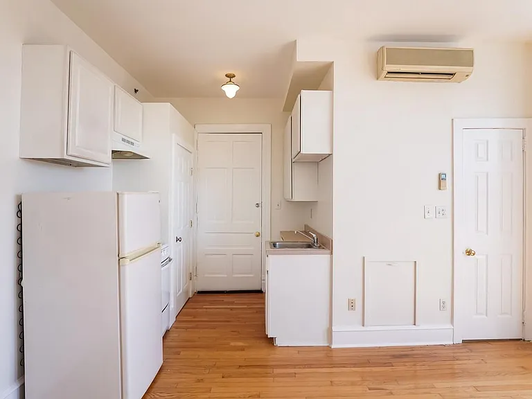 22 N Main St #2 — Photo 7