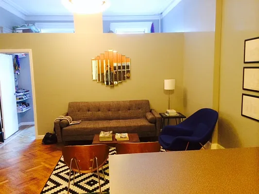 Rented by Easy Rental LLC | media 28