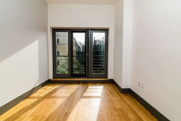 Rented by Nooklyn NYC LLC | media 22