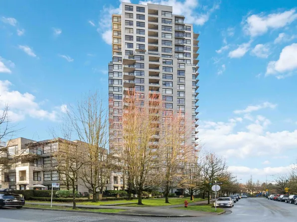 5380 Oben St #2009, Vancouver, BC V5R 6H7