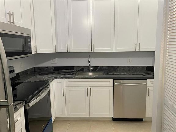 4th image of 8775 Shadowwood Blvd #302