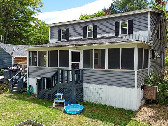 3rd image of 16 Hyde Road