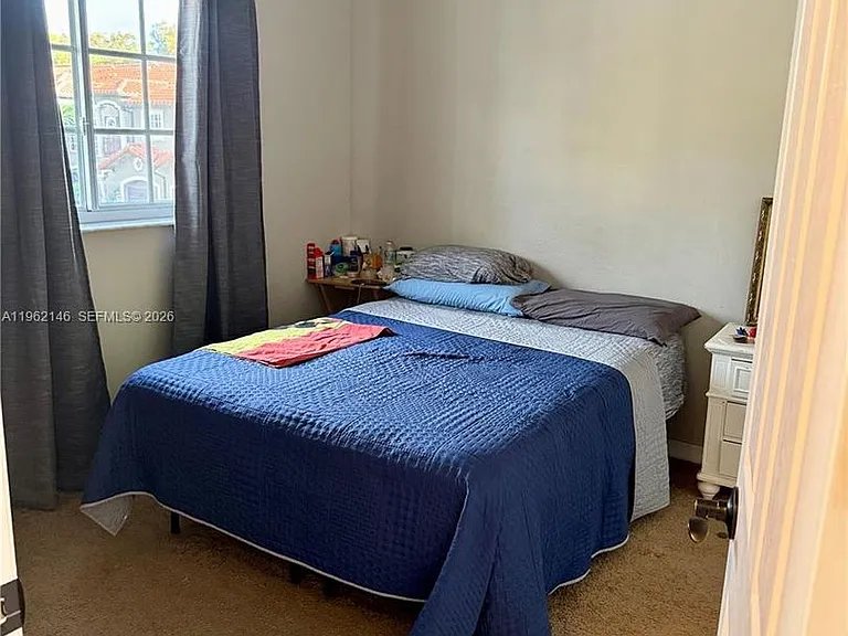16811 NW 14th Ave #16811 — Photo 6