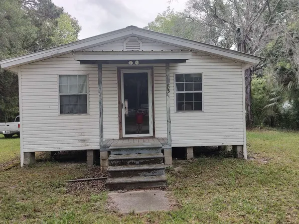 913 Suwannee Ave SW, Live Oak, FL 32064