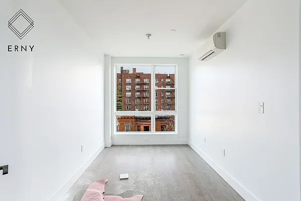 Rented by ERNY LLC | media 37