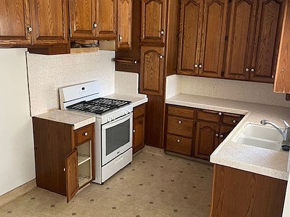 5th image of 120 W Hermosa St