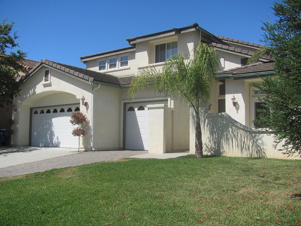 3 car garage
