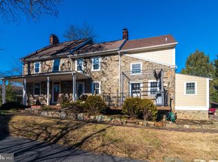 610 Creekside Ln, Wallingford, PA 19086