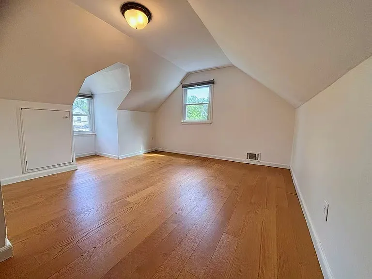 174 N Passaic Ave — Photo 13