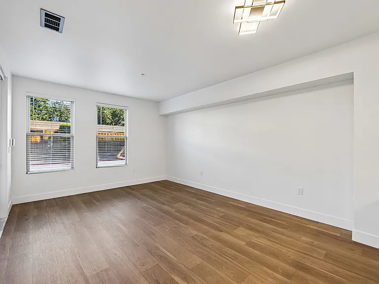 Cirrus Redwood City — Photo 43