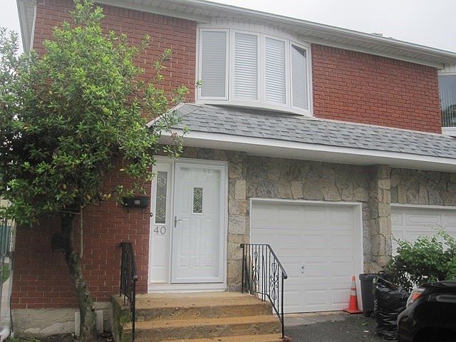 1st image of 40 Redgrave Ave