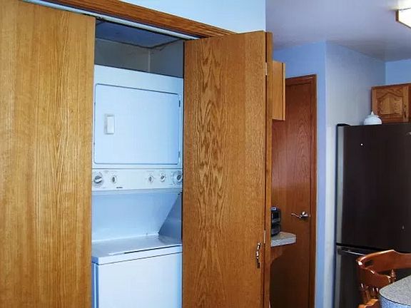 5th image of 8900 S Lake Rd