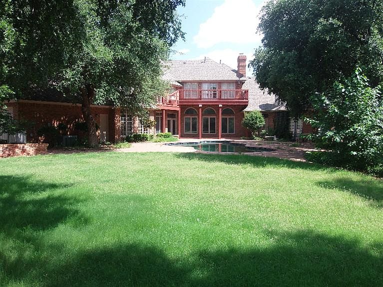 2nd image of 4602 23rd St