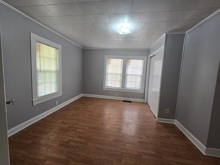 909 Gaines Ave — Photo 6