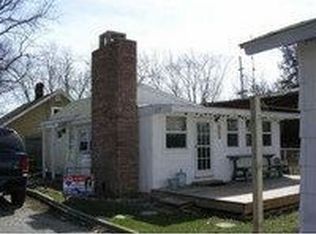 35 Golden Park Dr, Pleasant Lake, IN 46779