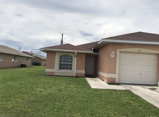 279 SW 3rd Ter, Cape Coral, FL 33991
