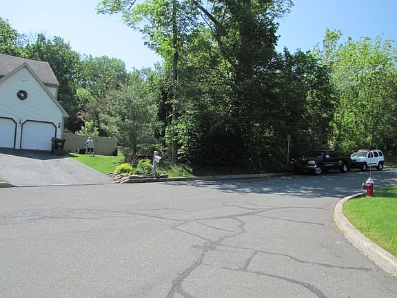 2nd image of 35 Mickletz Rd