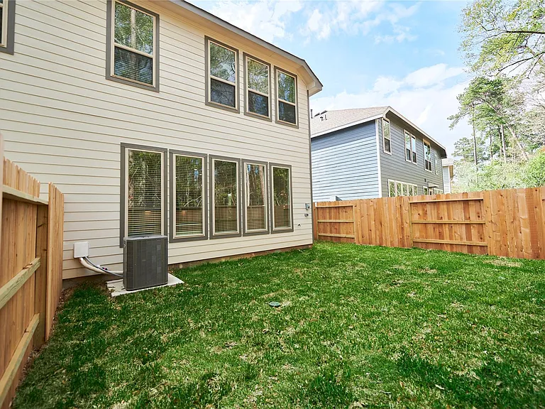 665 Royal Arch Dr — Photo 37